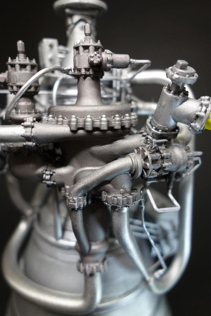 ロケットダイン社製 RL10 ロケットエンジンモデル完成品