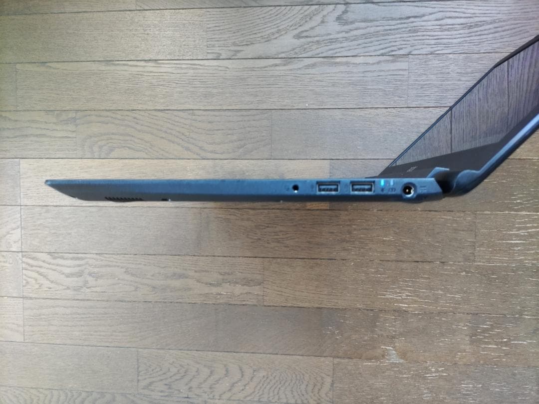 美品 Win11 office2019 メモリ8GB　M.2 256GB