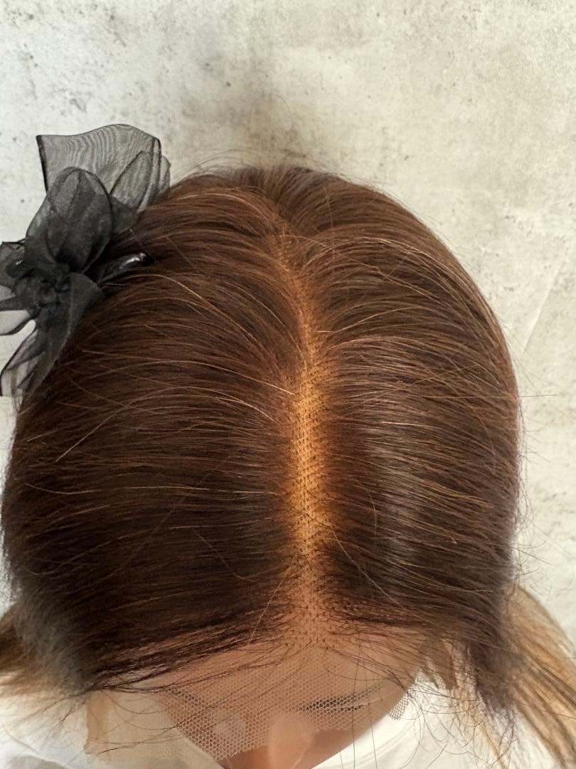 【新品】人毛100%フルウィッグ｜ブラウンハイライト｜自然なもみあげ｜ロング