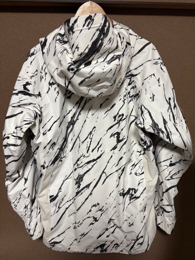 Burton [ak] Living Lining マウンテンパーカー S