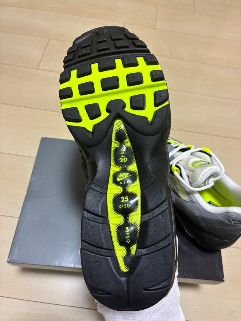 AIR MAX 95 イエローグラデ