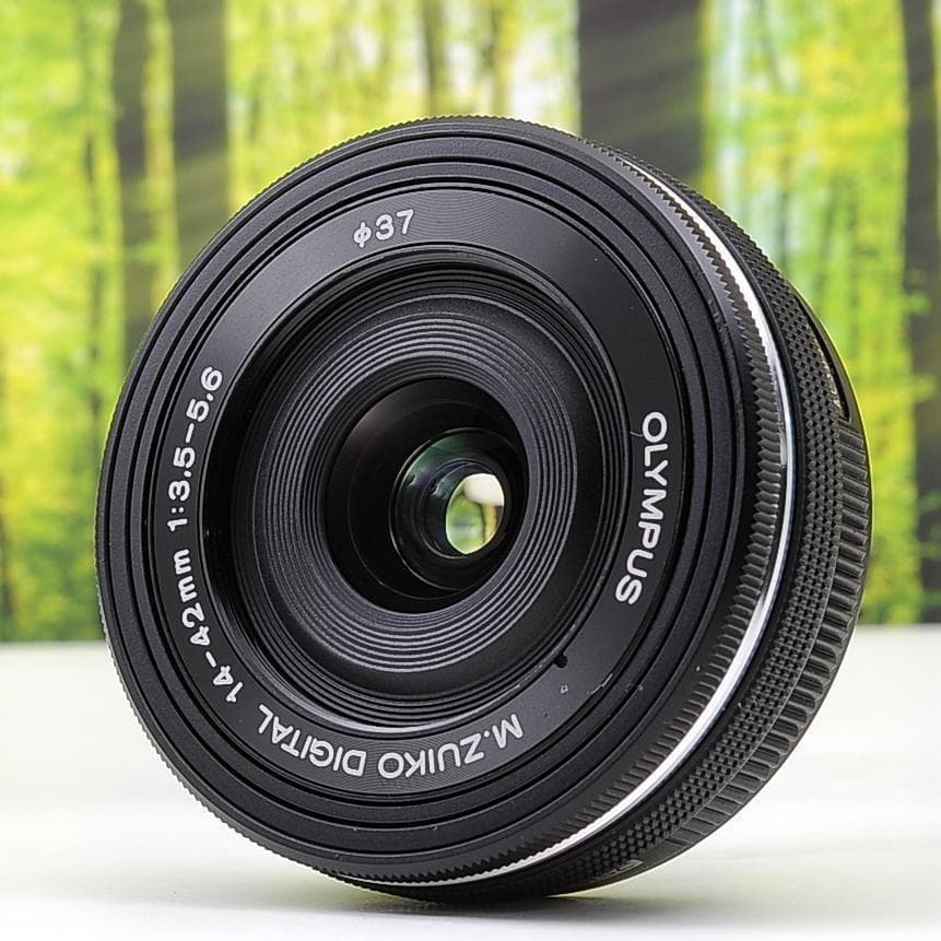 WiFi機能つき！見た目レトロなミラーレス☆オリンパス E-M10 Mark Ⅱ