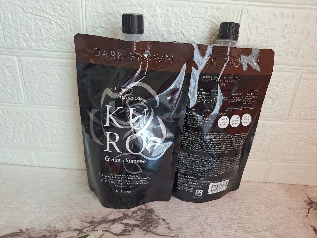 KUROシャンプ　ダークブラウン　ヘアカラーシャンプー　新品未使用　２本セット