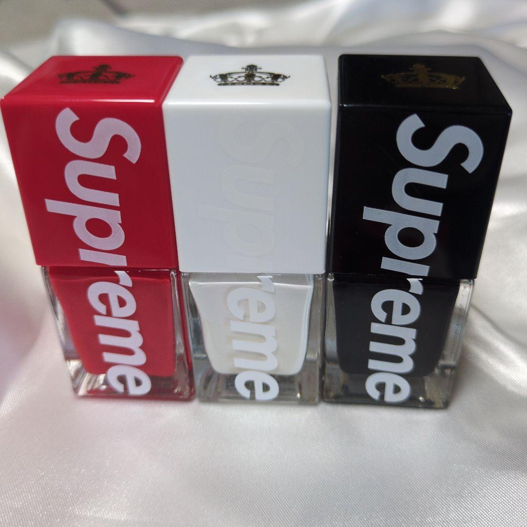 ♡Supreme ネイルポリッシュ 3本セット♡