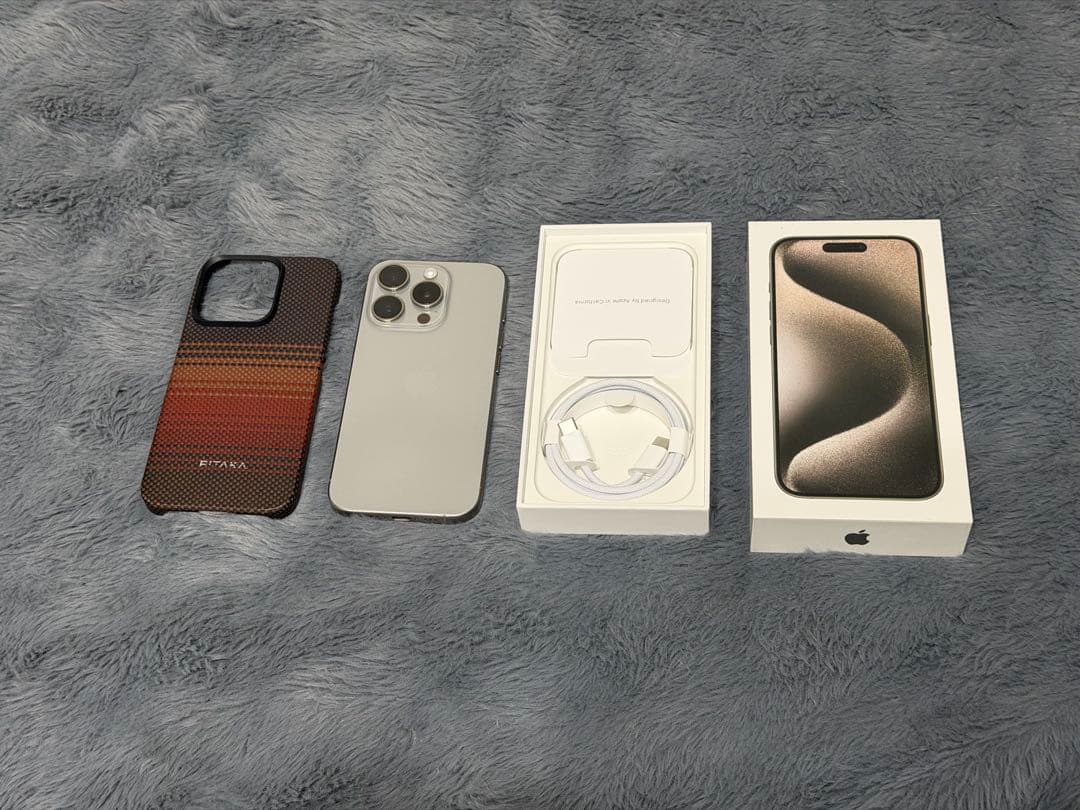 【美品】Apple iPhone 15 Pro ナチュラルチタニウム　512GB