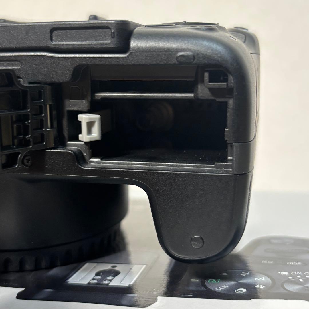 Canon EOS kiss x10 レンズキット 一眼レフ 箱付き