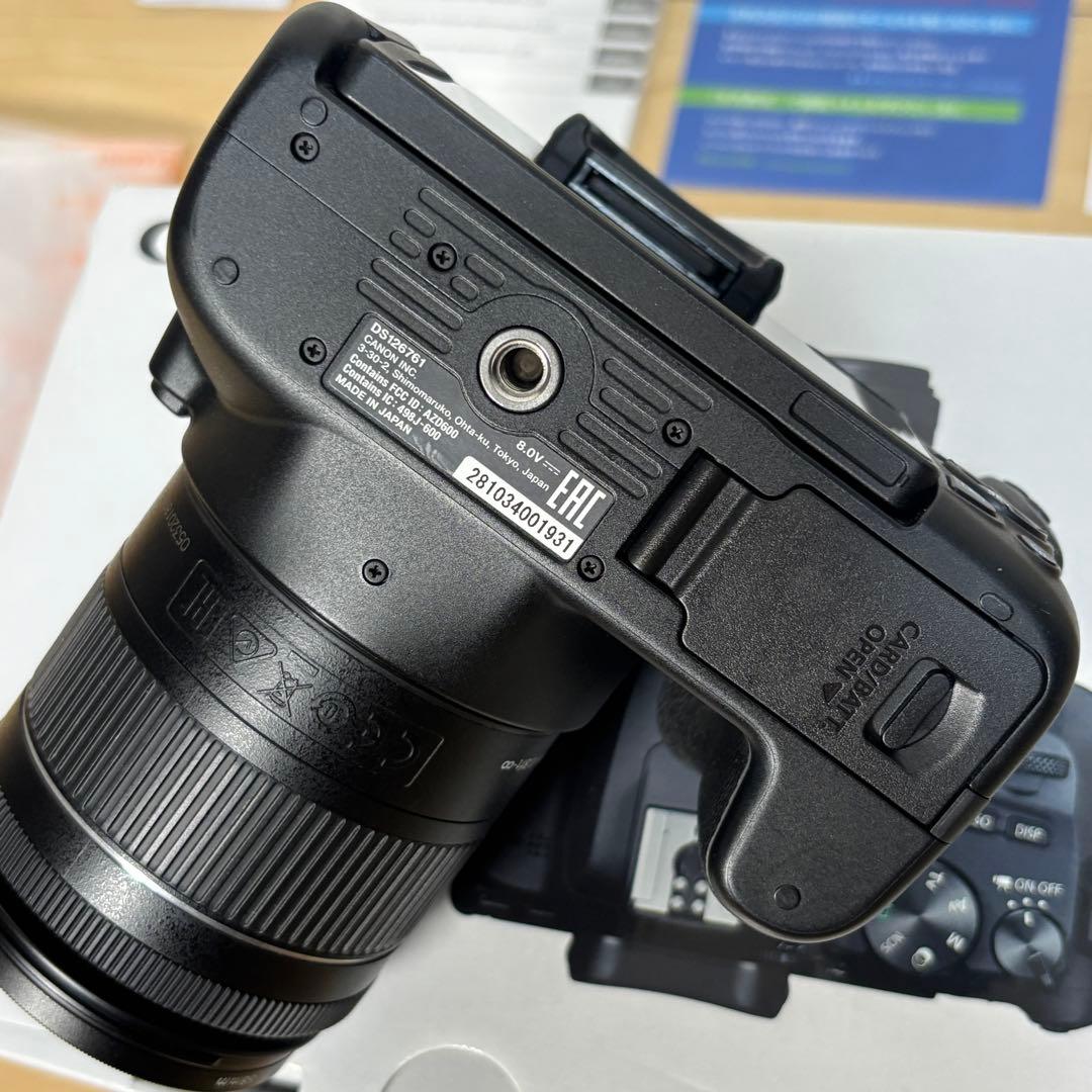 Canon EOS kiss x10 レンズキット 一眼レフ 箱付き