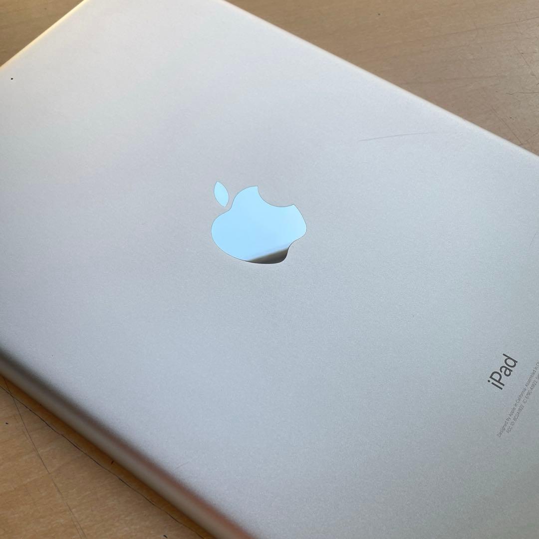 iPad 第5世代　A1822　Wi-Fiモデル　シルバー　32GB 美品　#5