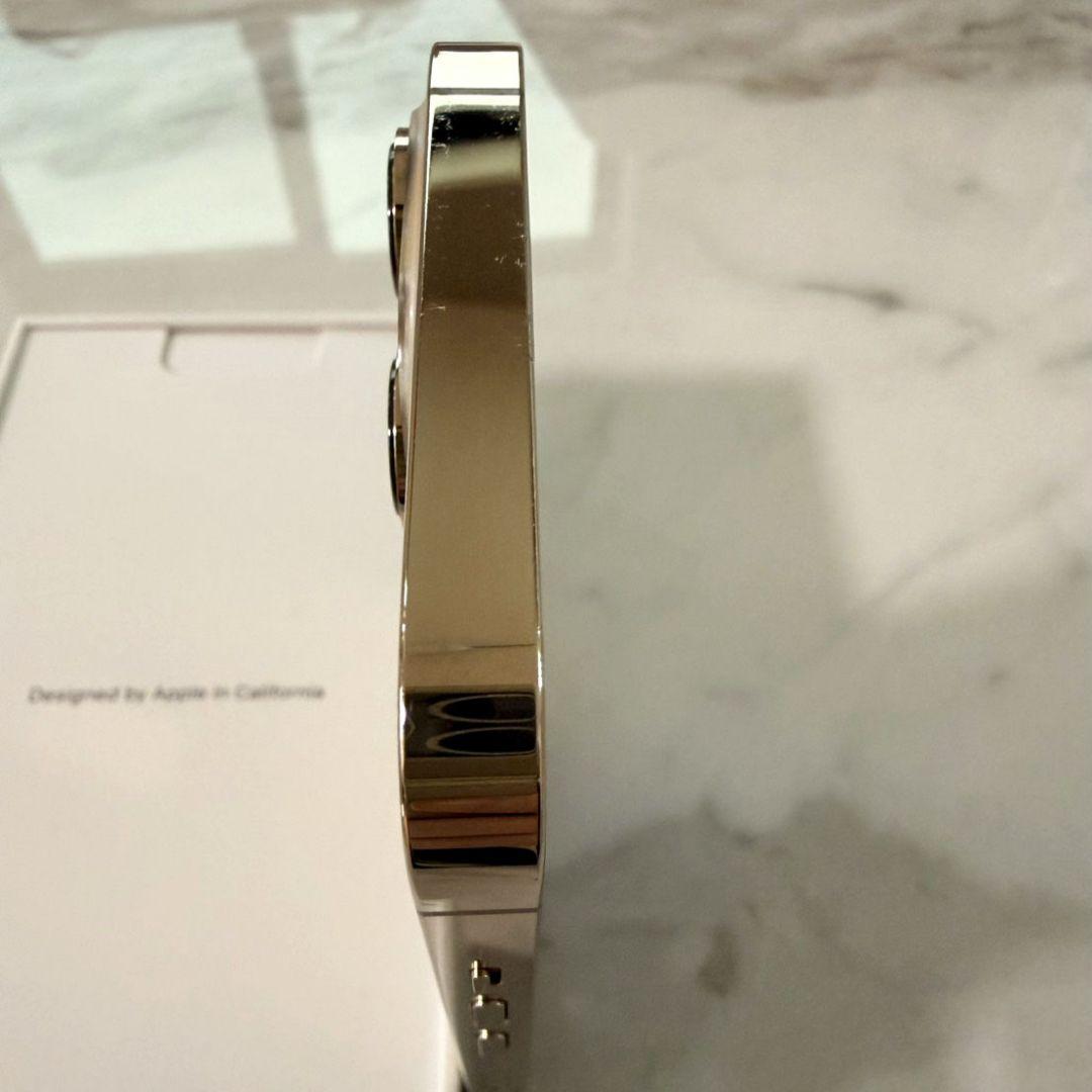 美品　Apple iPhone13pro 256G ゴールド　本体