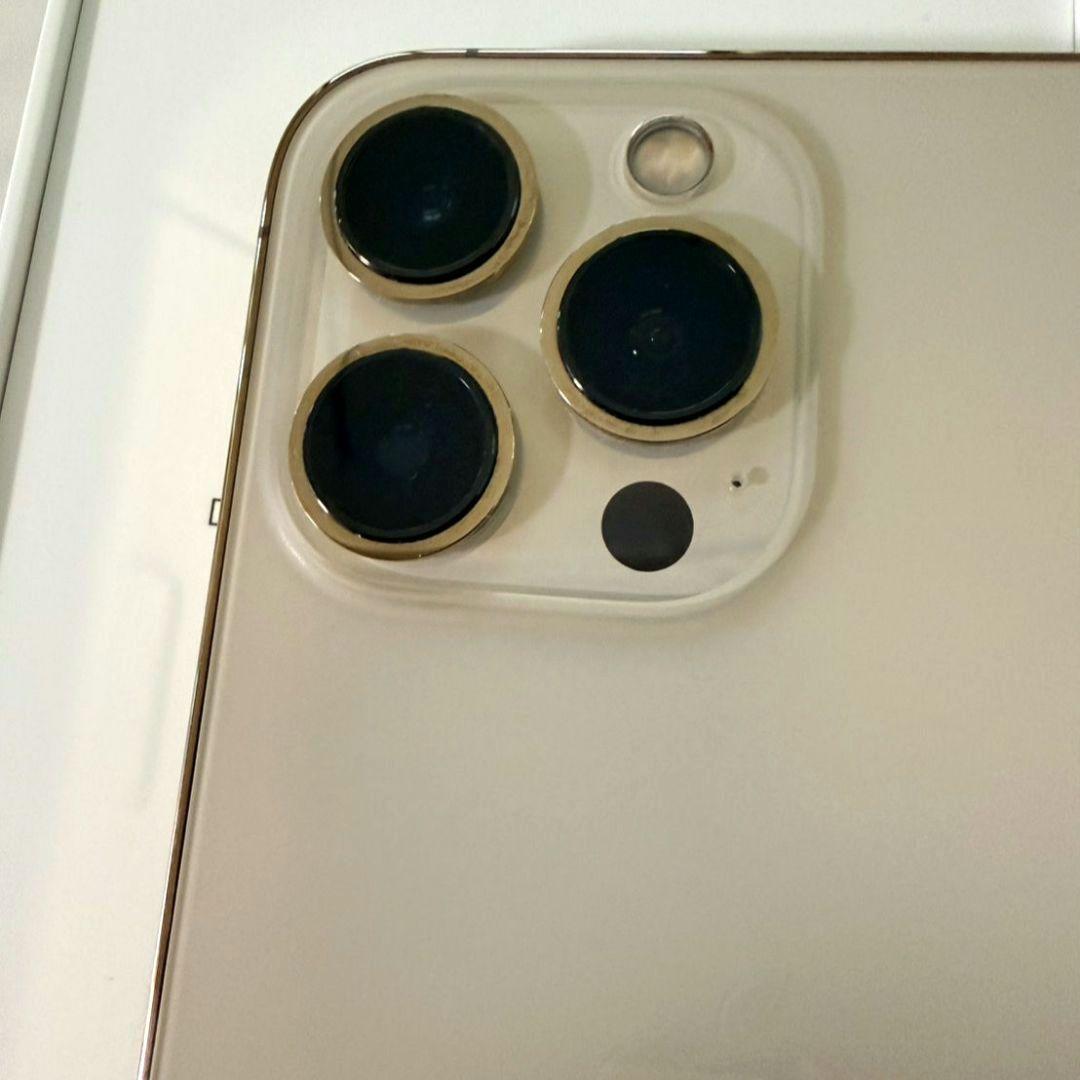 美品　Apple iPhone13pro 256G ゴールド　本体