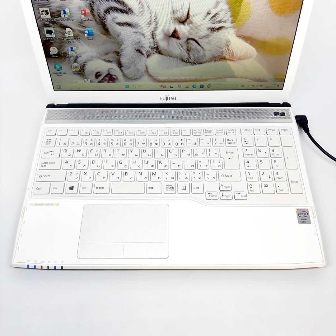 富士通 ノートパソコン Corei7 SSD メモリ16GB Win11 A6