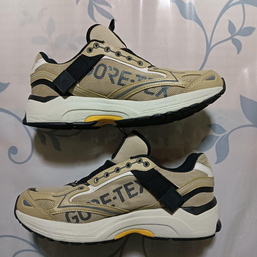 屋内で1時間着用のみ・洗浄済、インソール未使用・アディダスゴアテックス・26㎝