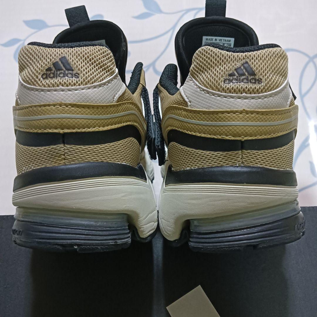 屋内で1時間着用のみ・洗浄済、インソール未使用・アディダスゴアテックス・26㎝