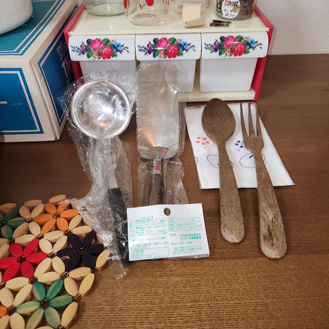 可愛らしい昭和レトロ花柄キッチンセット