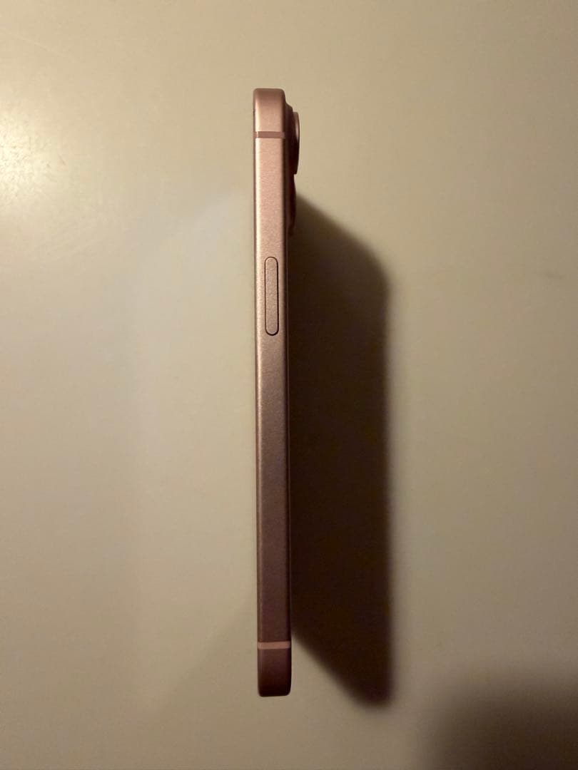 iPhone15 256GB ピンクSIMフリー(画面割れ)
