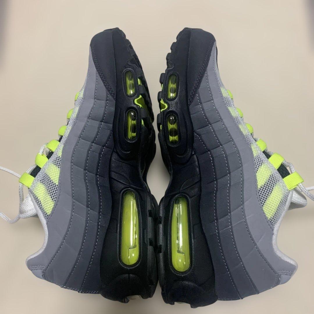 晴天時短時間2回着用　NIKE エアマックス　95 黒　イエローグラデ　25cm