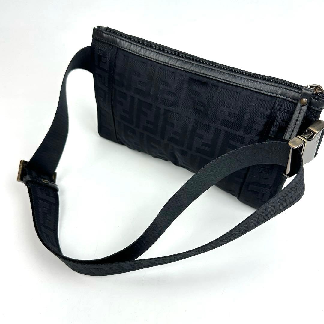 専用■フェンディ ズッカ柄 ボディバッグ FF キャンバス レザー ブラック