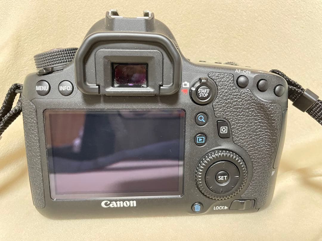 のっぽCanon 6d ボディ 中古 美品 ショット数24154