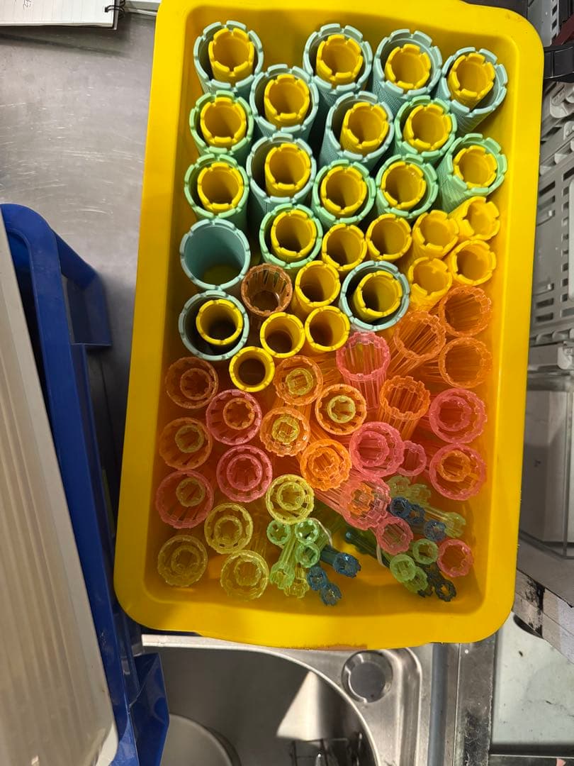 パーマ用ロッド・円錐・ロング・ビッグロッド各種 100本近くあり