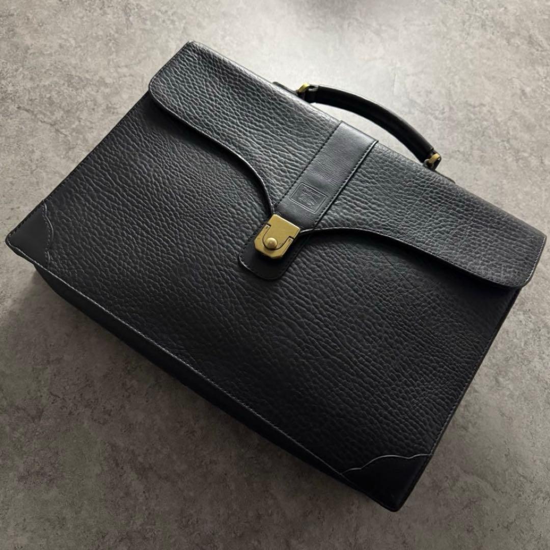 【美品】Burberry's ダレスバッグ　レザー　ビジネス　裏ノバチェック　黒