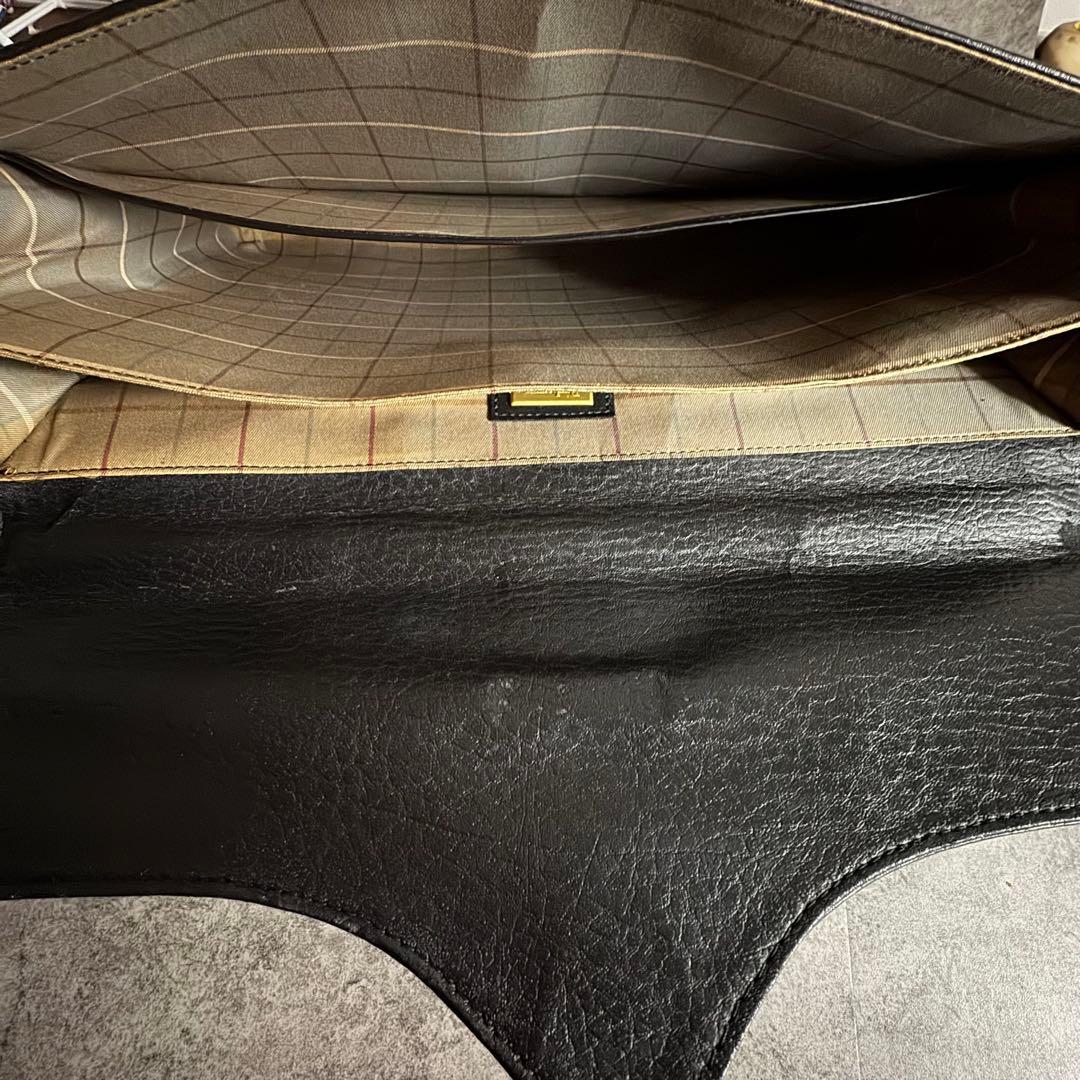 【美品】Burberry's ダレスバッグ　レザー　ビジネス　裏ノバチェック　黒