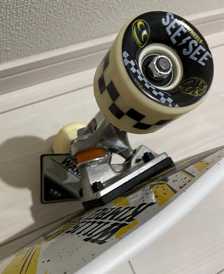 スケートボード　CREATURE SEE SEE インディペンデント