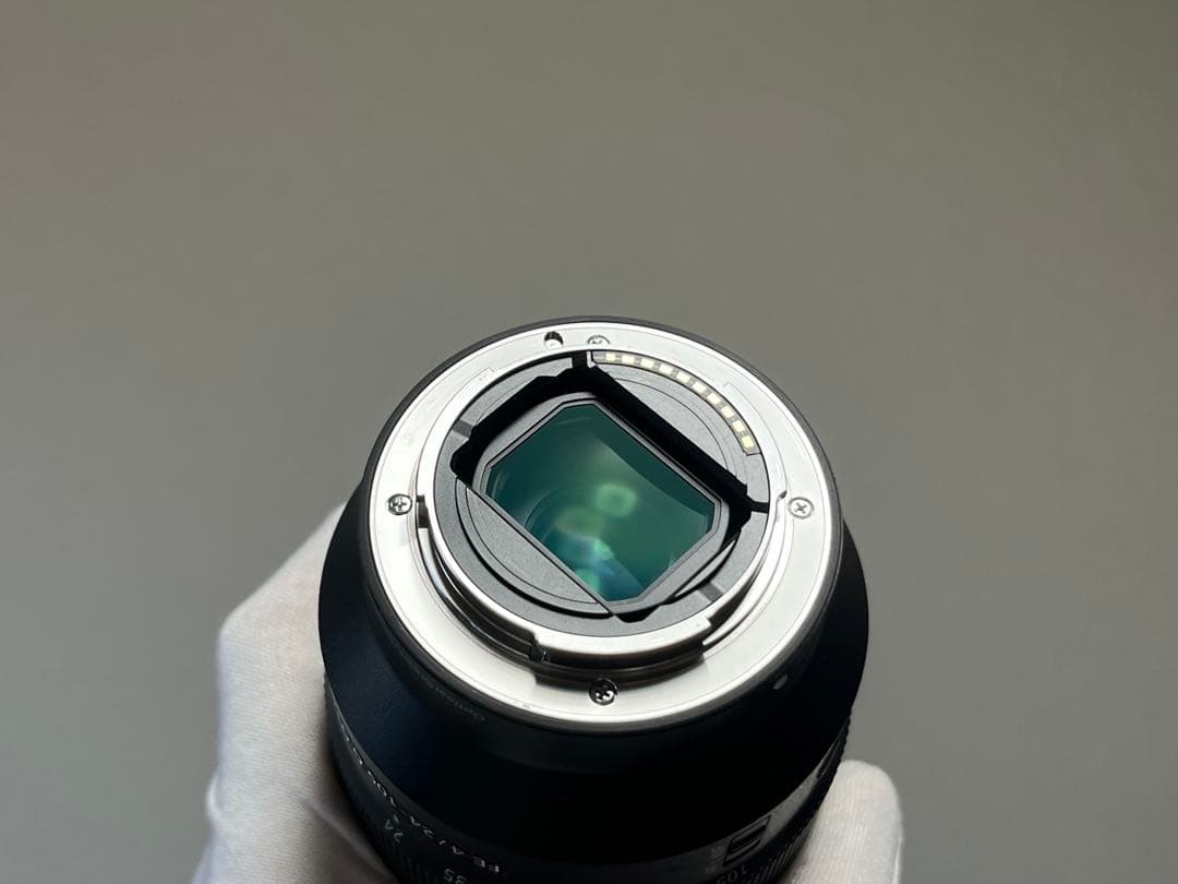 【アキ】SONY SEL24105G 箱、レンズフード、キャップ付き