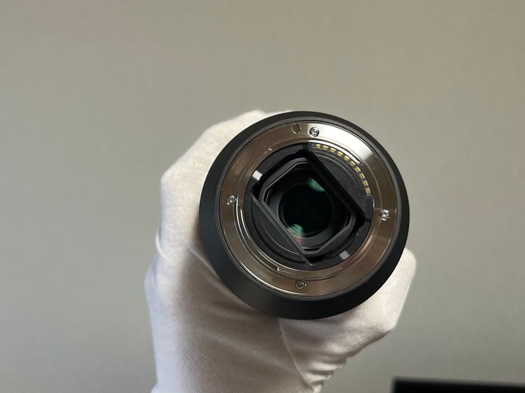 【アキ】SONY SEL24105G 箱、レンズフード、キャップ付き