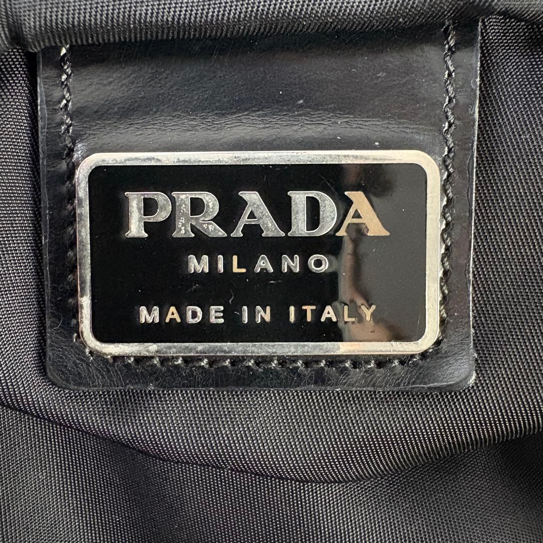 PRADA テスート ショルダーバッグ　サコッシュ　三角プレート 黒 ブラック