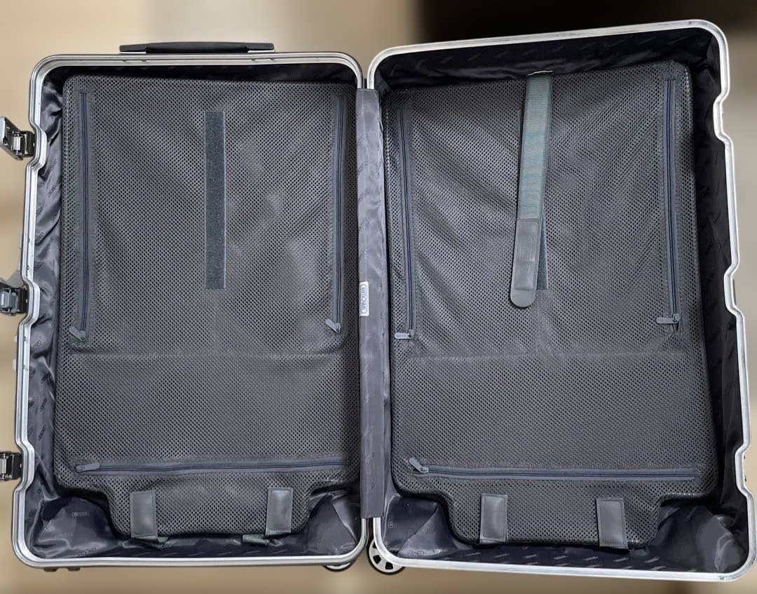 リモワ RIMOWA LIMBO 4輪マルチホイール