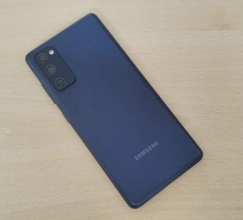 新品で購入　Samsung Galaxy S20 FE 5G　本体のみ