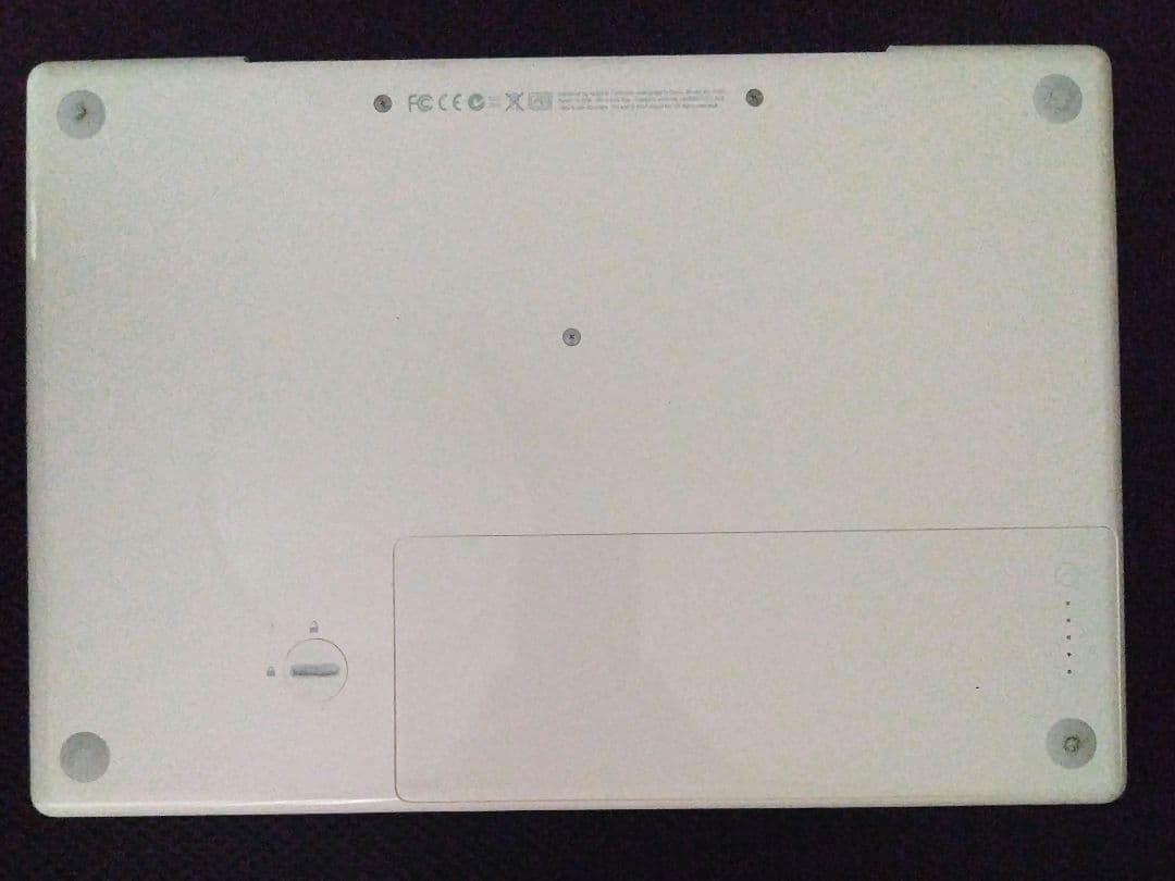 スマホ・タブレット・パソコン MacBook (13-inch, Early 2009)