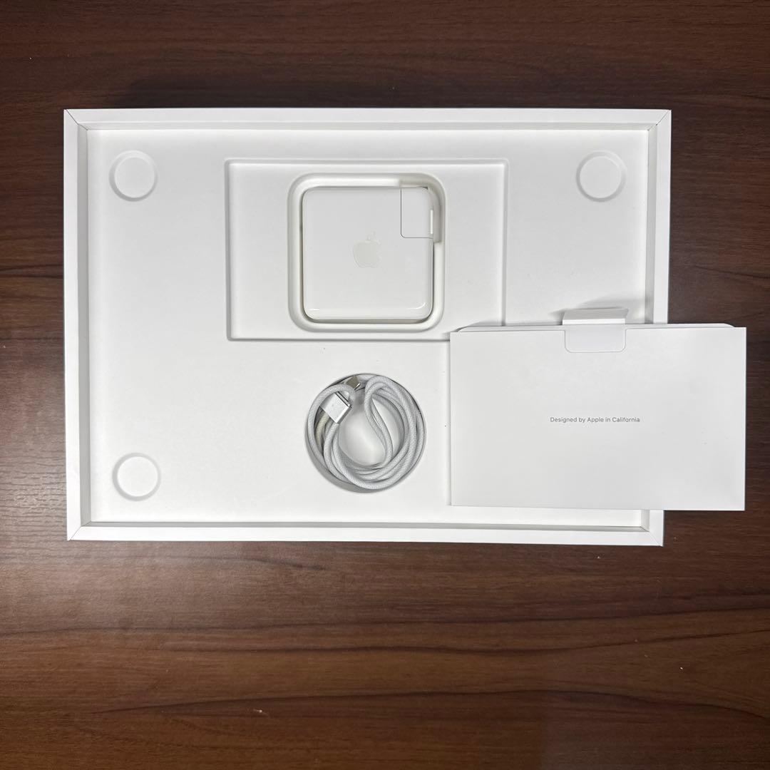 MacBookAir M2 (13インチ•メモリ16GB•256GB)