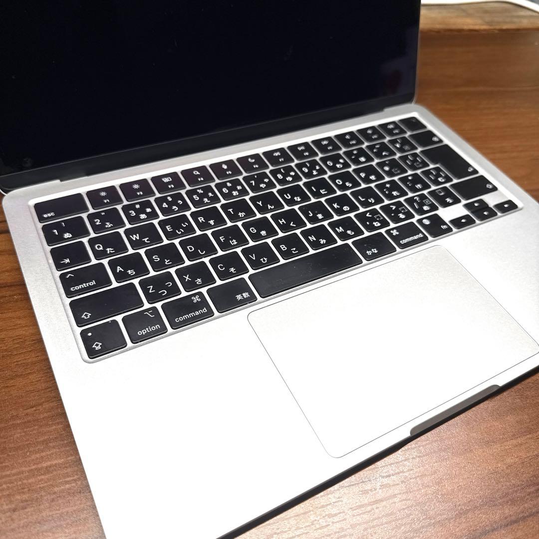 MacBookAir M2 (13インチ•メモリ16GB•256GB)