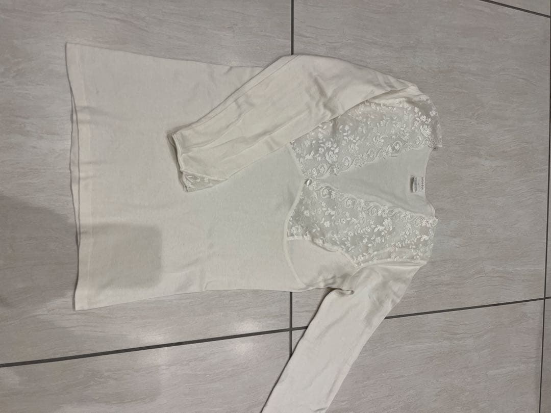 ハンロ　ホワイト 長袖 トップス