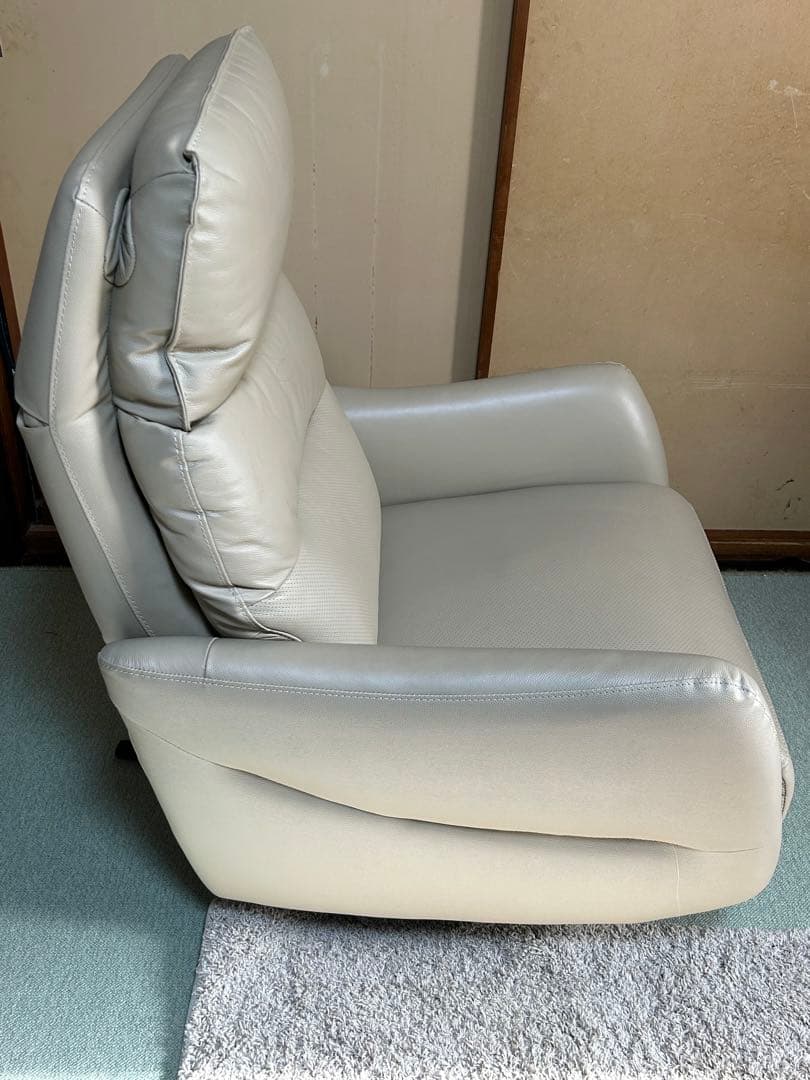 1人がけリクライニング　ヒーター送風付き　ニトリ