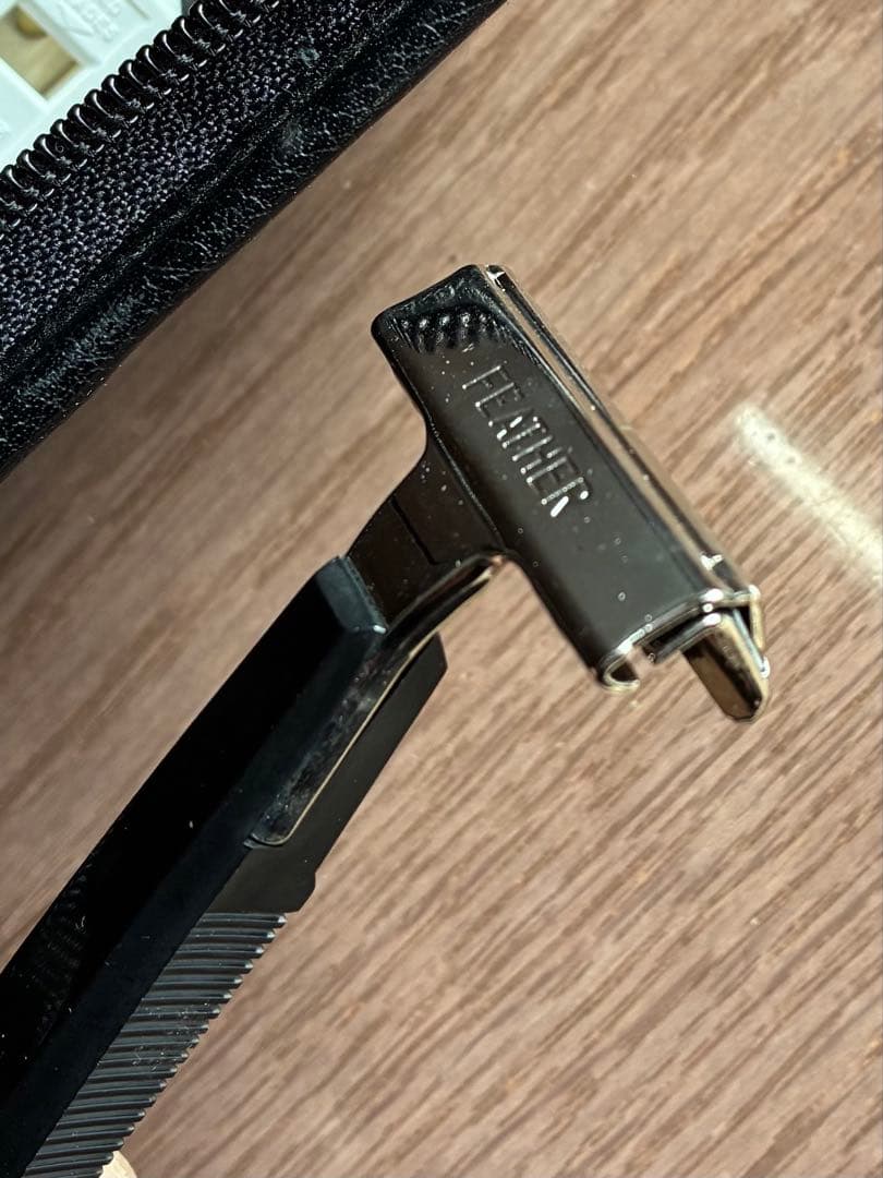 フェザー　剃刀　髭剃り　替刃つき