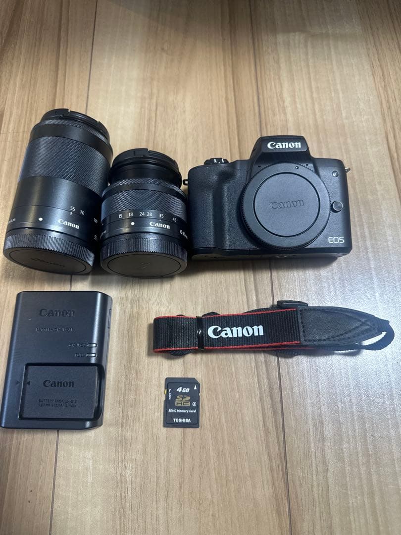 デジタルカメラ Canon EOS Kiss M/EF-M15-45/ EF-M55-200