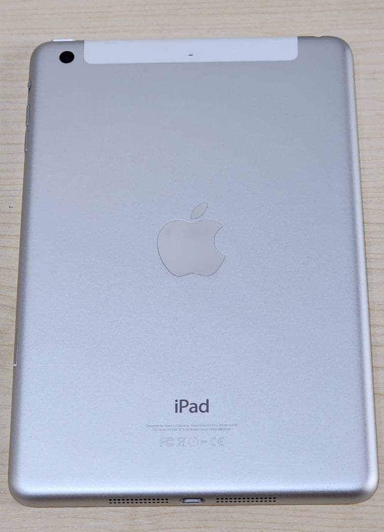 iPad mini 3 16GB ドコモ版 LTE