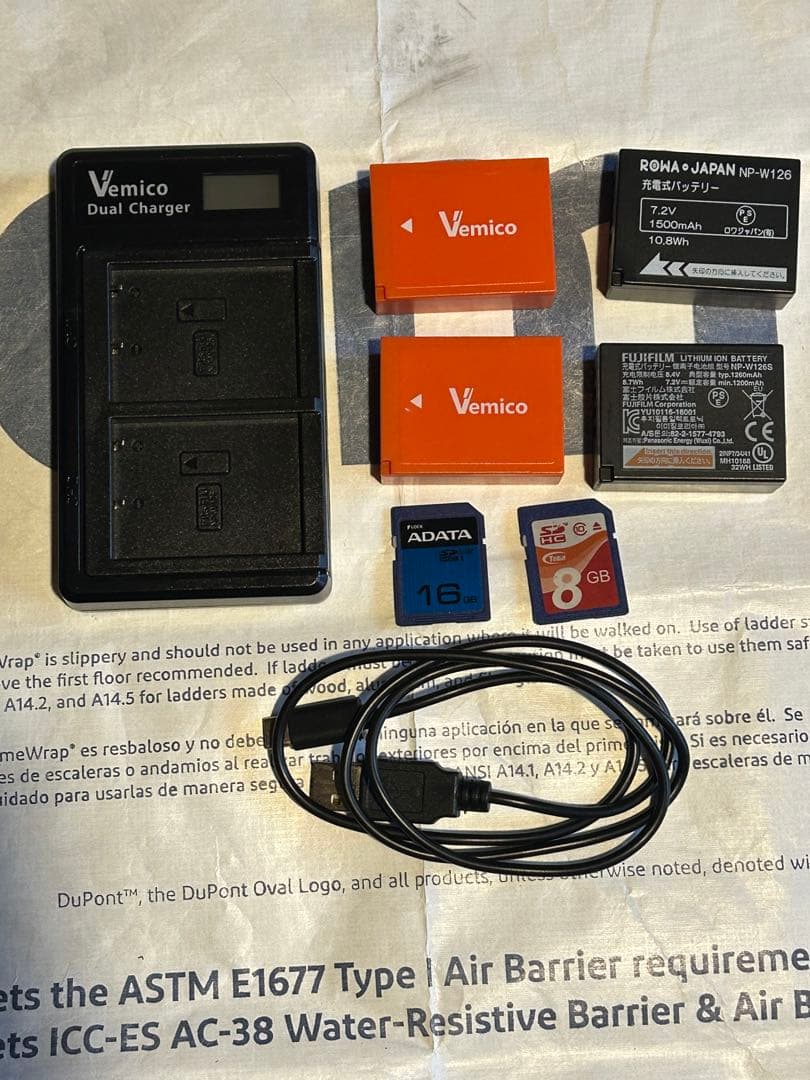 値下げ中！FUJIFILM X-T100ブラック X-T100-B セット