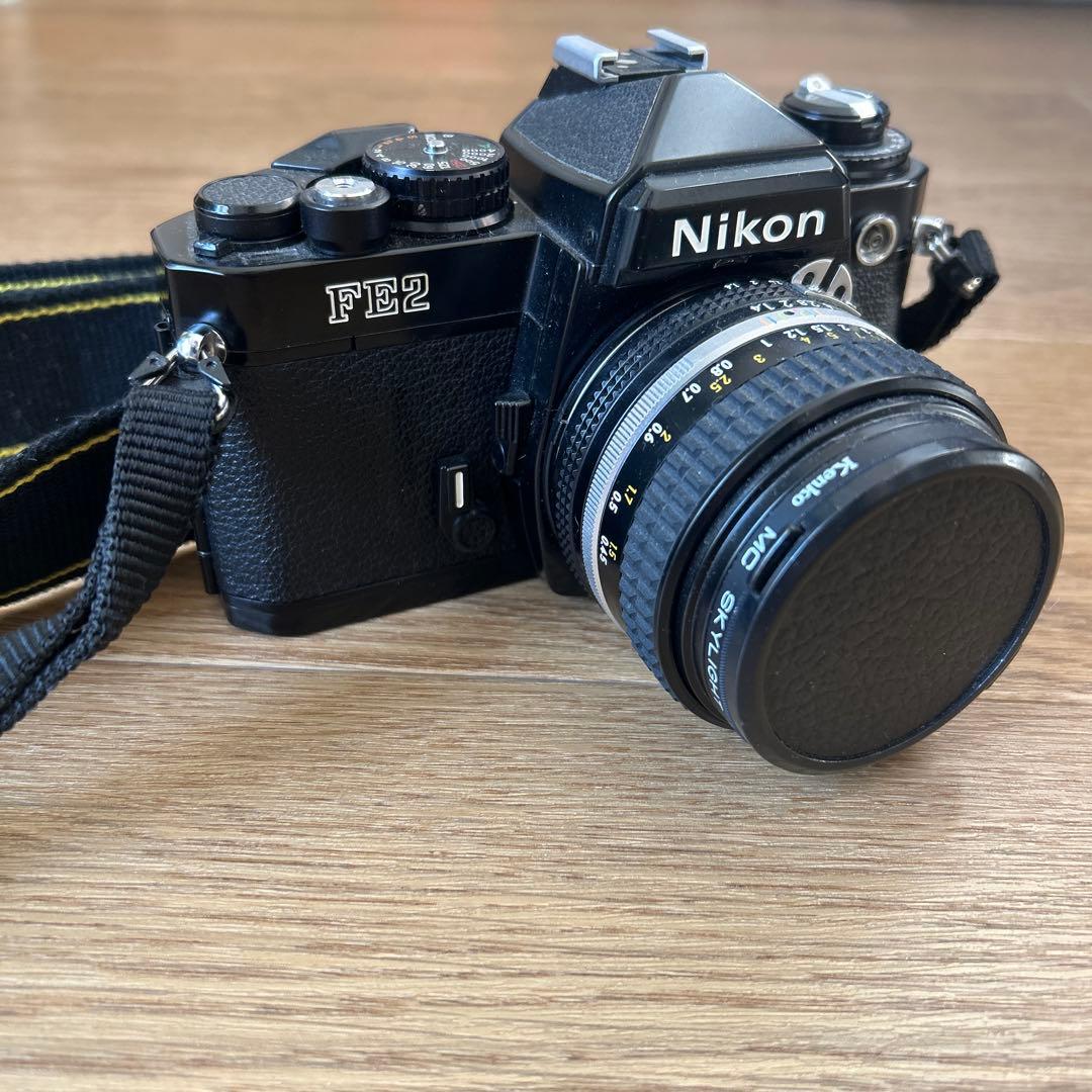 Nikon FE2 本体　レンズ、ベルト、取扱説明書付き***即購入可能