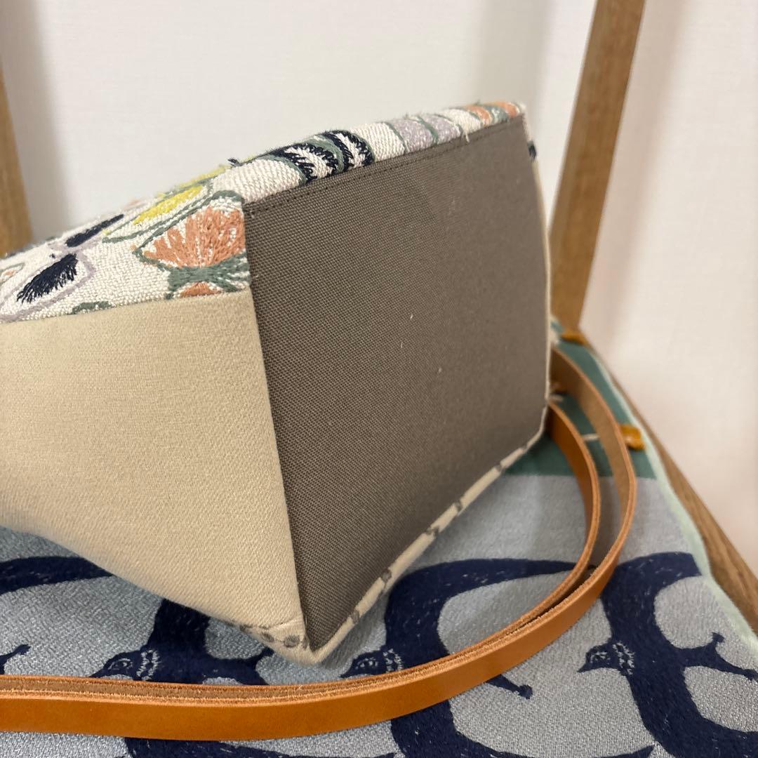 ミナペルホネン▫︎ハンドメイド▫︎本革ショルダー　サンドdop bag