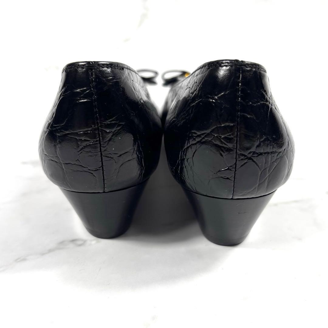【美品】 Ferragamo ヴァラ リボン パンプス ブラック 黒 型押し
