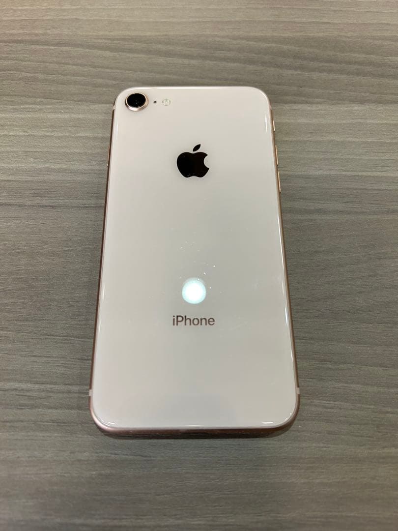 iPhone 8 本体 SIMフリー 64GB