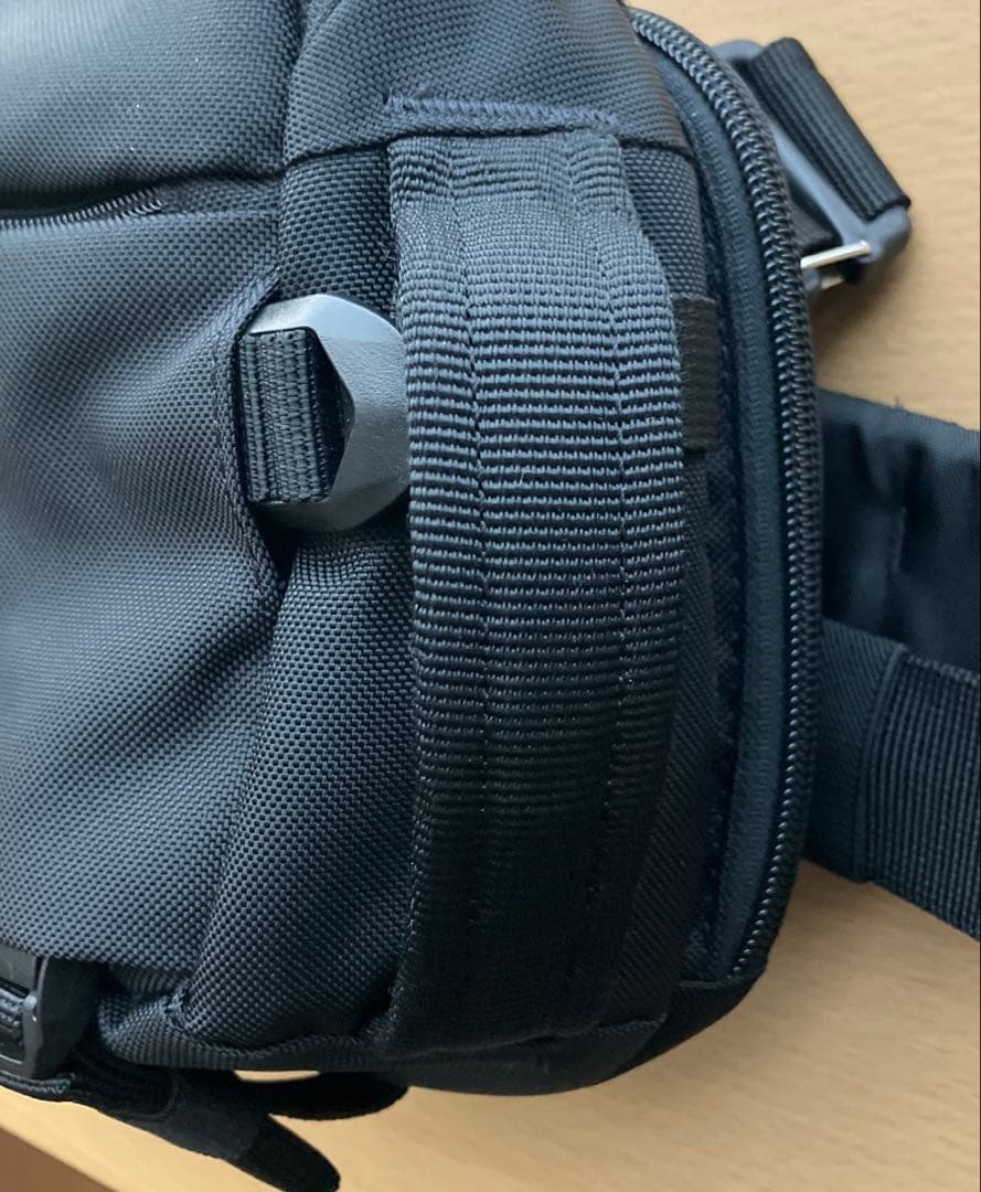 5.11 Tactical LVC8 SLING PACK ブラック