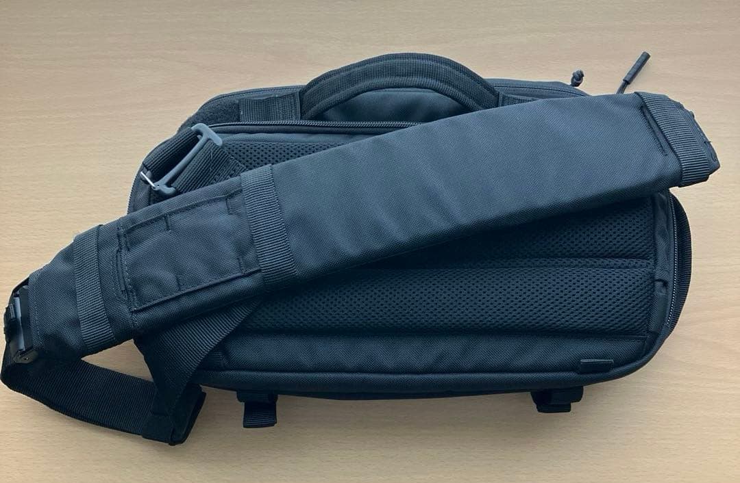 5.11 Tactical LVC8 SLING PACK ブラック