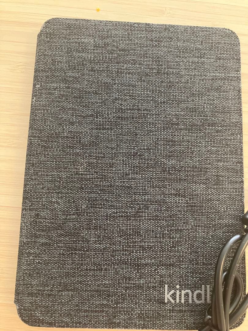 Kindle 11世代 本体　カバー、充電コード付き