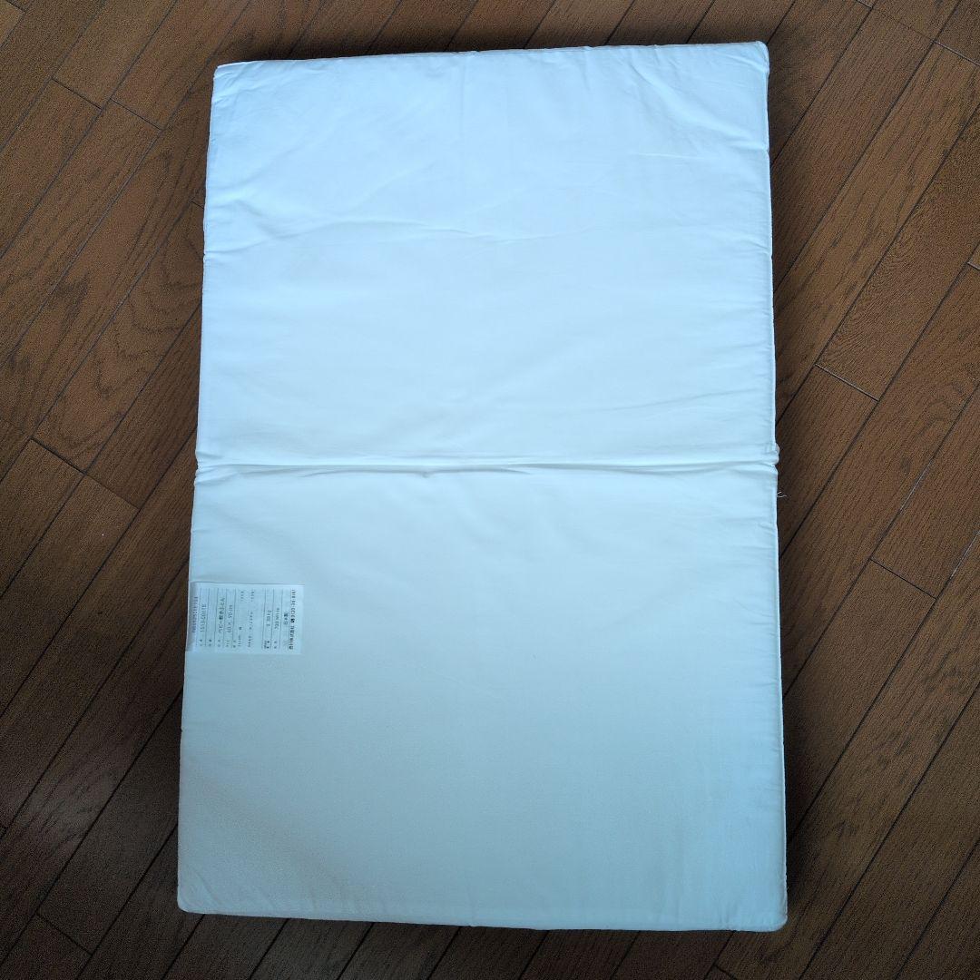 アップリカ　ココネルエアープラス　ベビーベッド　 西川敷き布団とパッドシーツ付き