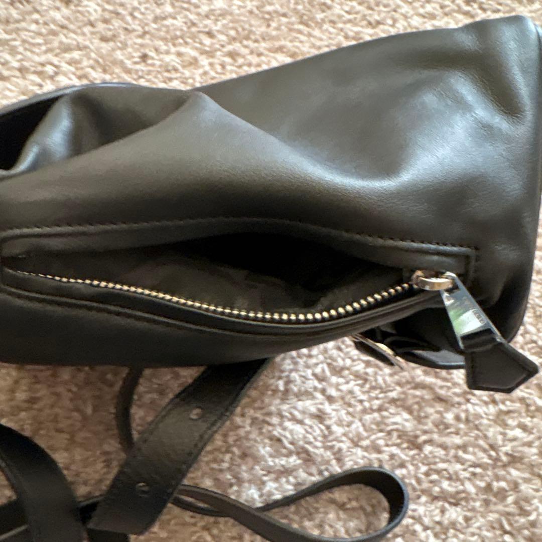 ジョルジオアルマーニリュック・レザー