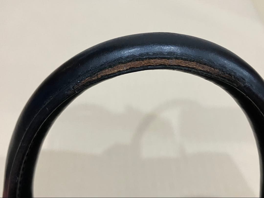 ルイヴィトン M30052 タイガ ポルトドキュマン ロザン ビジネス